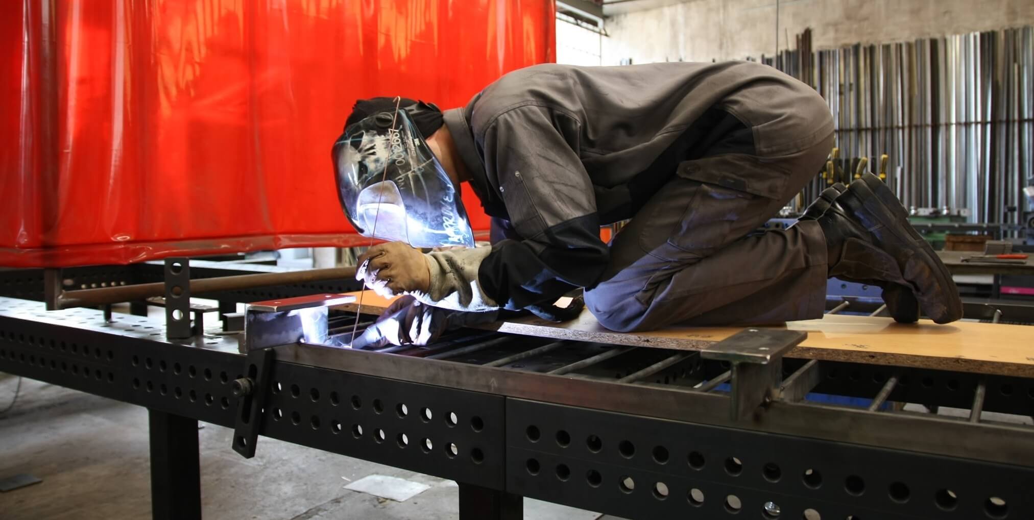 Table de soudure professionnelle pour bridage